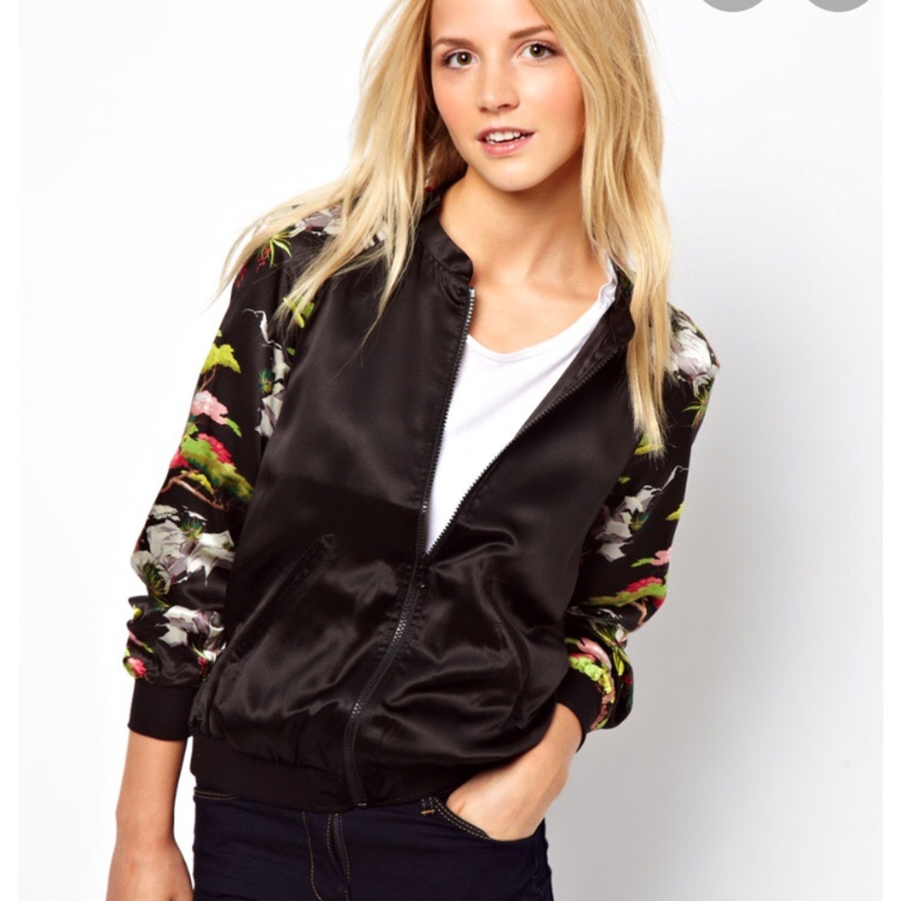 FRENCH CONNECTION- Silk Bomber Jacket 8